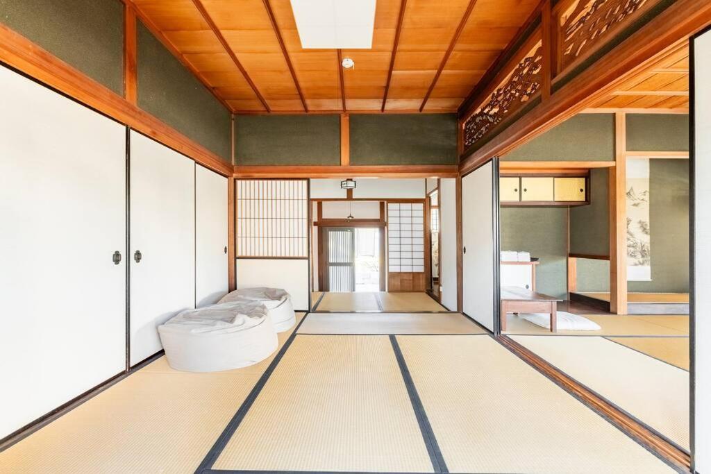 日々の宿: 宇野駅から車で5分 直島へ 最大7名様 古民家貸切 一棟貸し Tamana Exterior foto